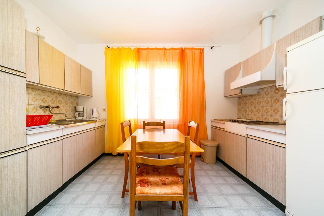 Guesthouse Ivkovic Крк Екстер'єр фото