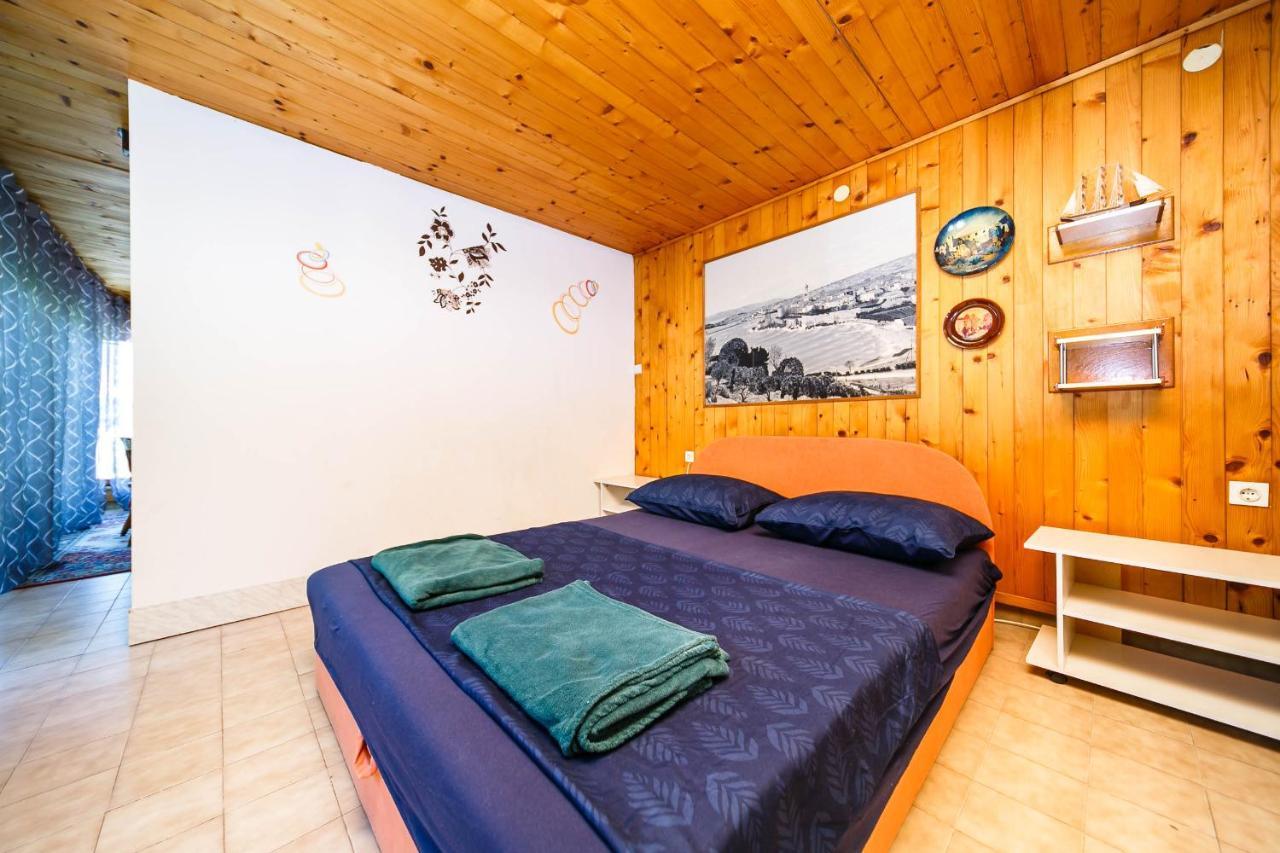 Guesthouse Ivkovic Крк Екстер'єр фото