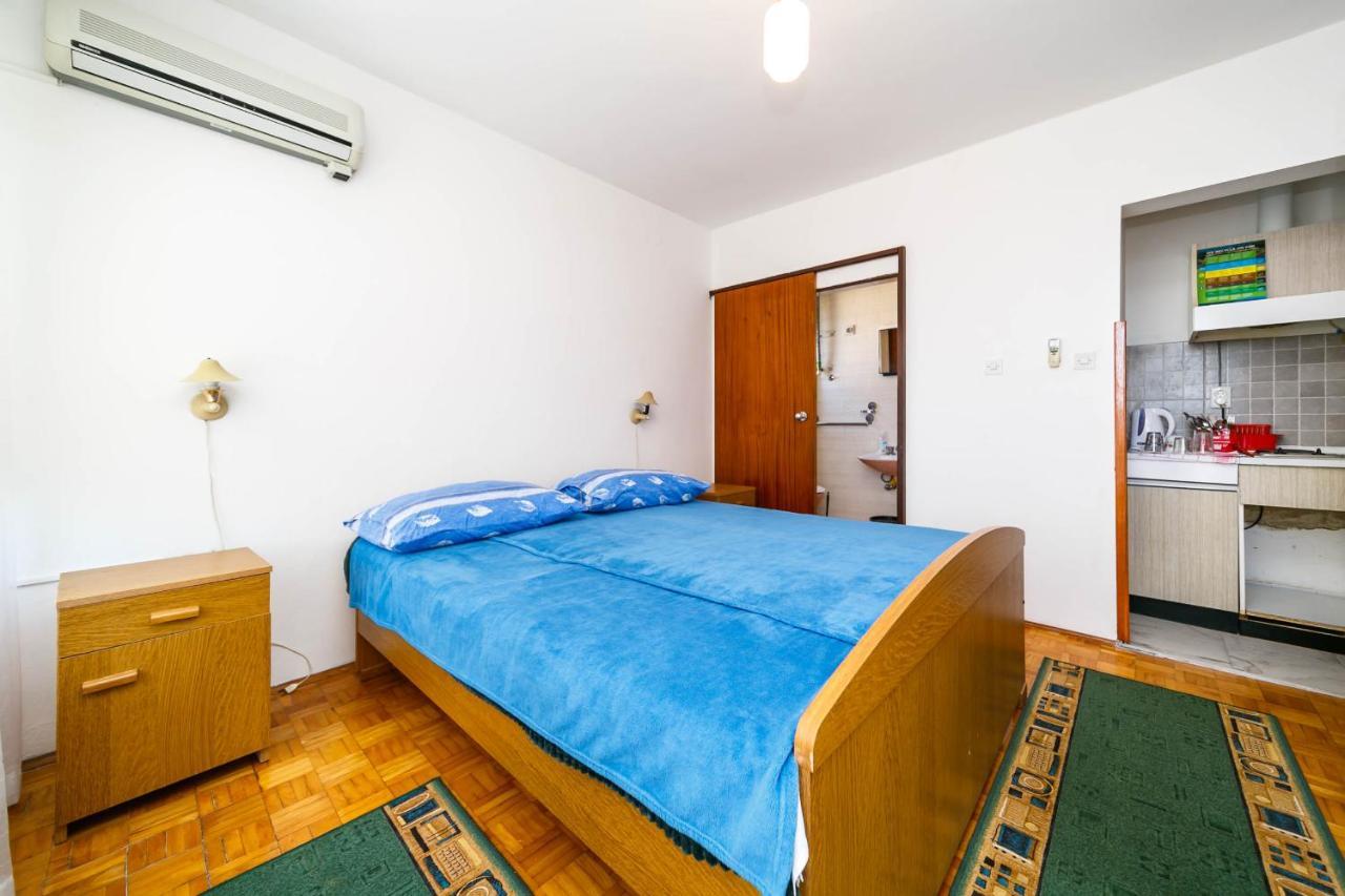 Guesthouse Ivkovic Крк Екстер'єр фото
